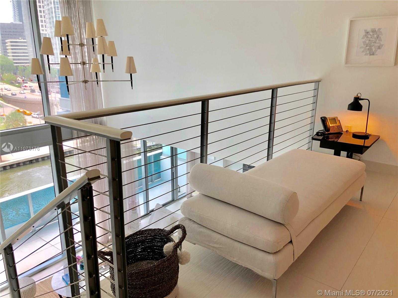 Small Image of 200 BISCAYNE BOULEVARD WAY #507, Miami Number 23