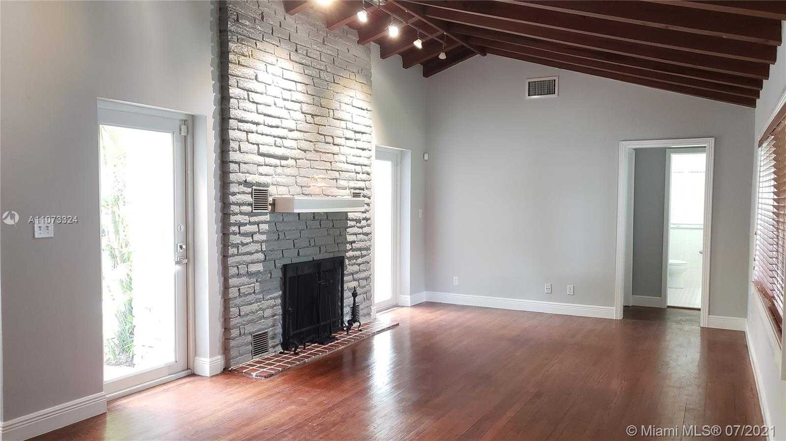 Small Image of 5847 SOUTH WEST 81 ST, Miami Number 4