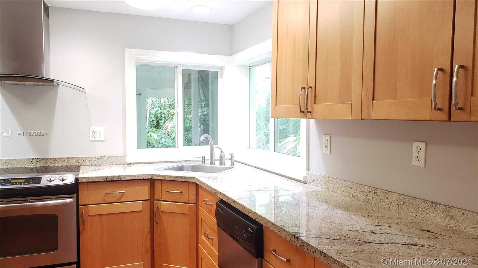 Small Image of 5847 SOUTH WEST 81 ST, Miami Number 7