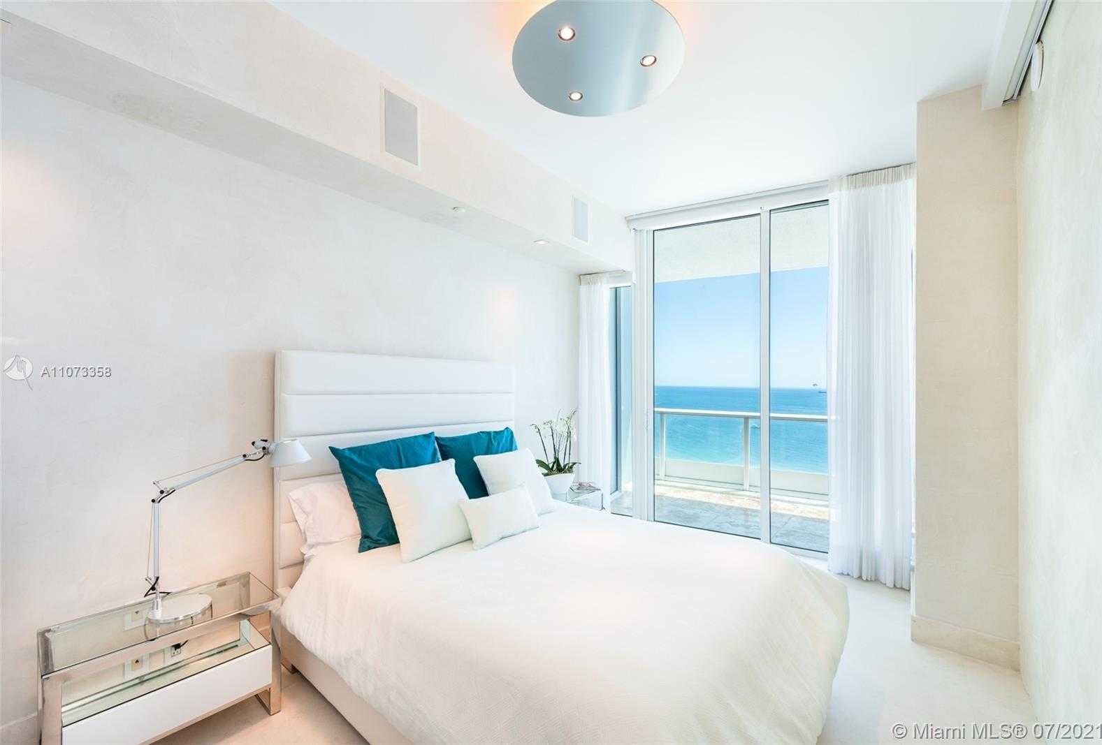 Small Image of 100 SOUTH POINTE DR #3006, Miami Beach Number 19