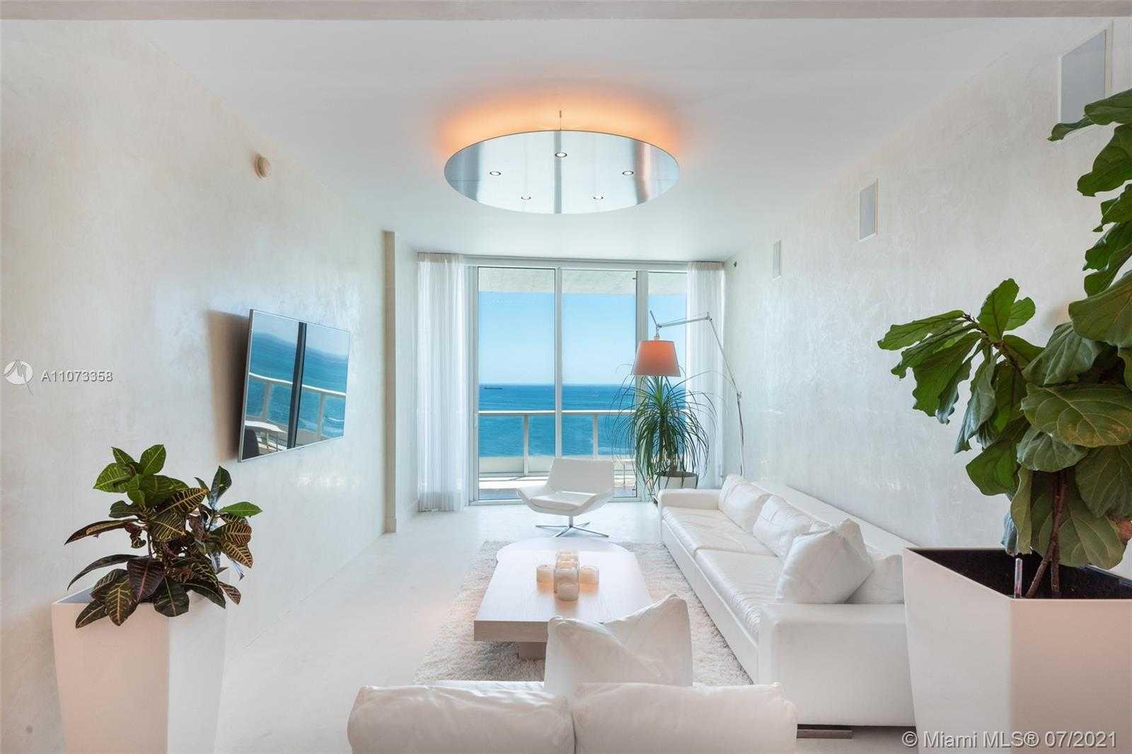 Small Image of 100 SOUTH POINTE DR #3006, Miami Beach Number 5