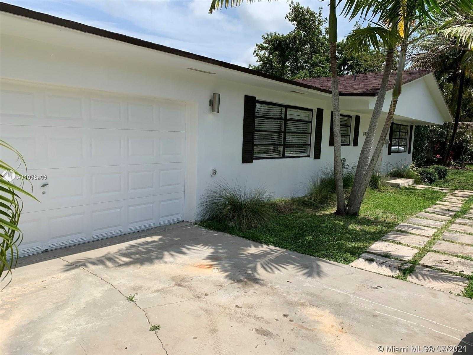 Small Image of 8415 SOUTH WEST 144TH ST, Palmetto Bay Number 2