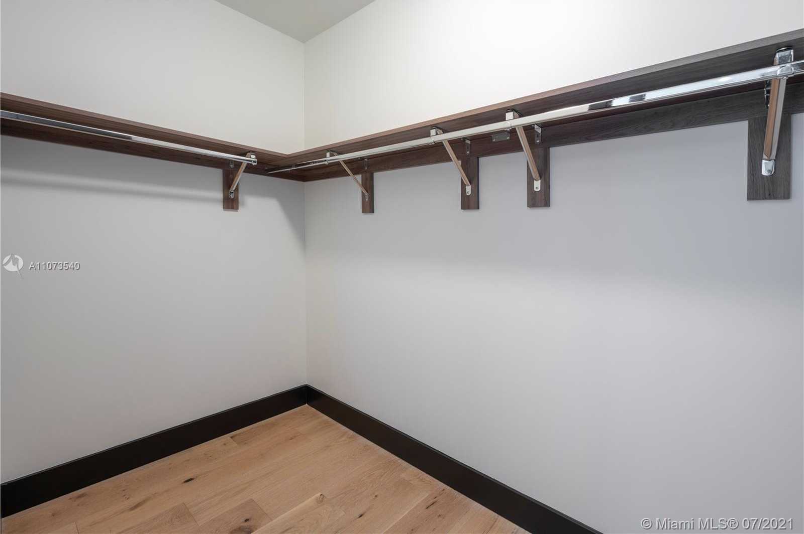 Small Image of 340 SOUTH EAST 3RD ST #PH1, Miami Number 13