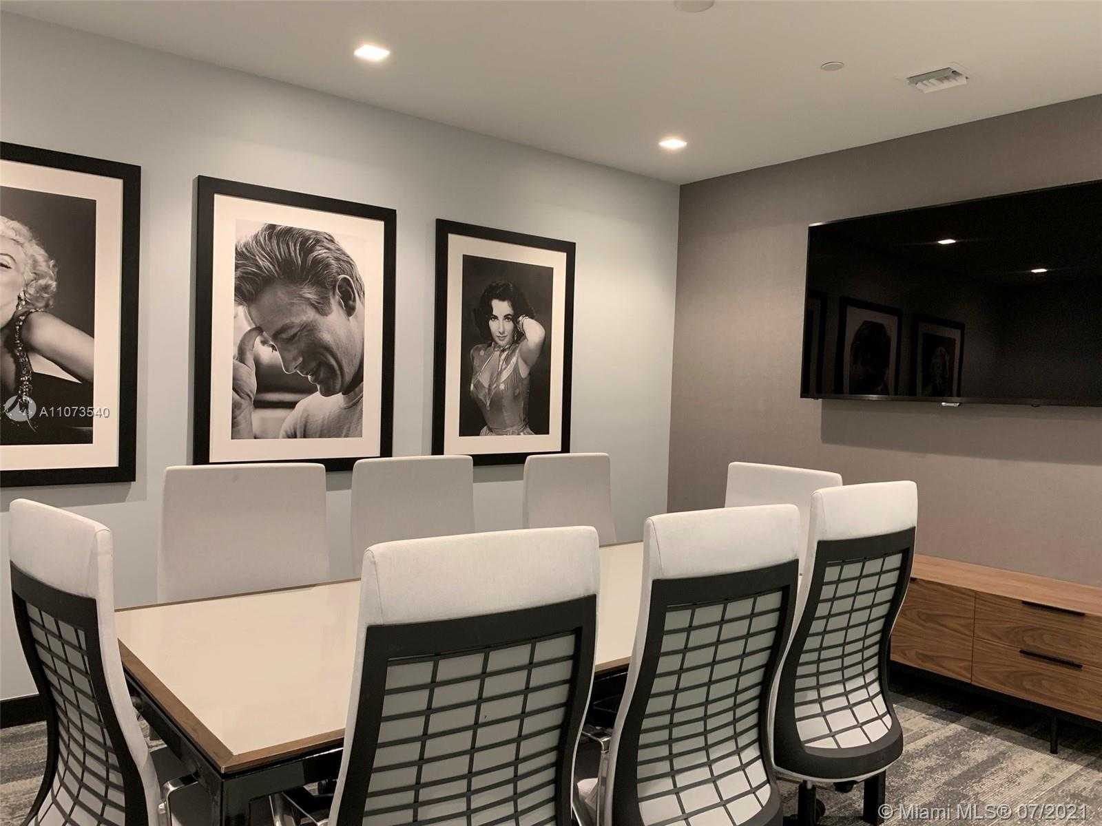 Small Image of 340 SOUTH EAST 3RD ST #PH1, Miami Number 36