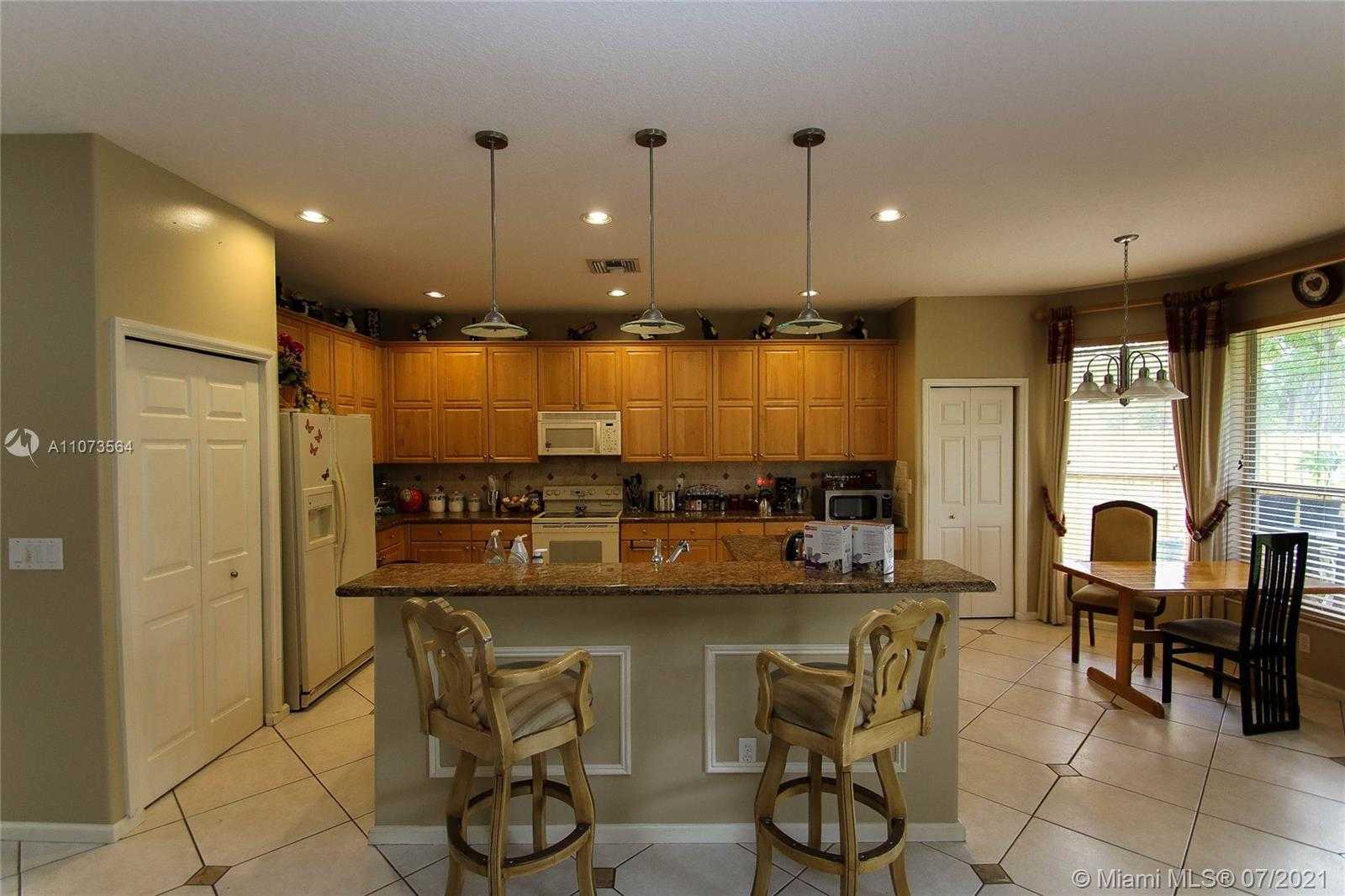 Small Image of 17426 SOUTH WEST 35TH CT, Miramar Number 5