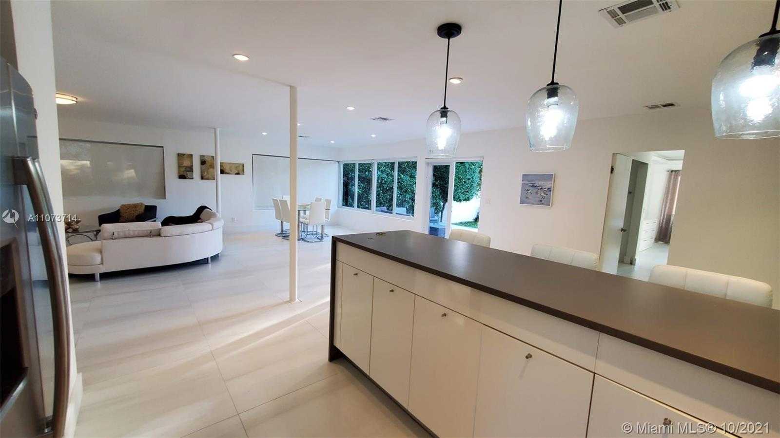 Small Image of 9472 BAY DR #na, Surfside Number 13