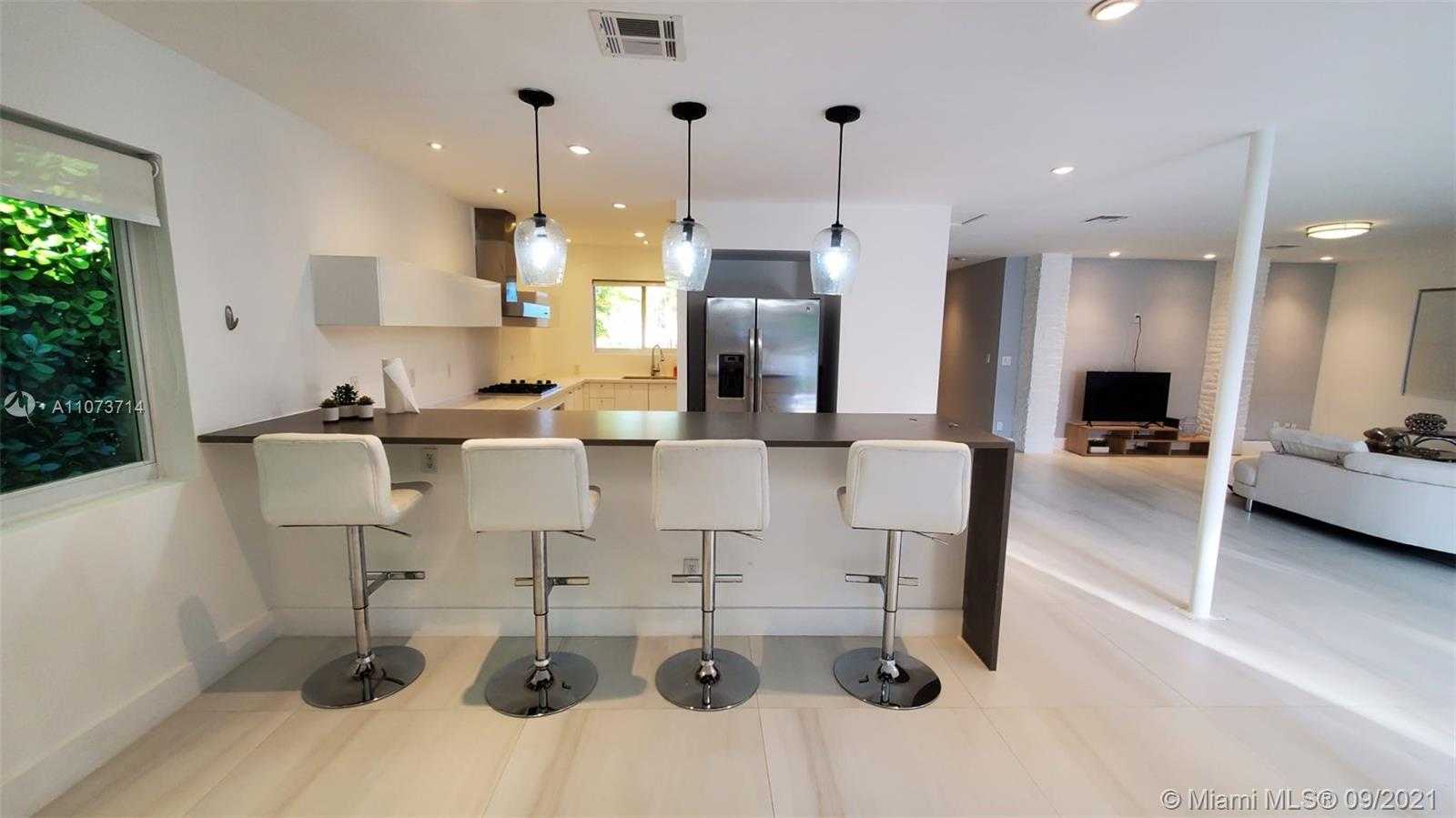 Small Image of 9472 BAY DR #na, Surfside Number 18