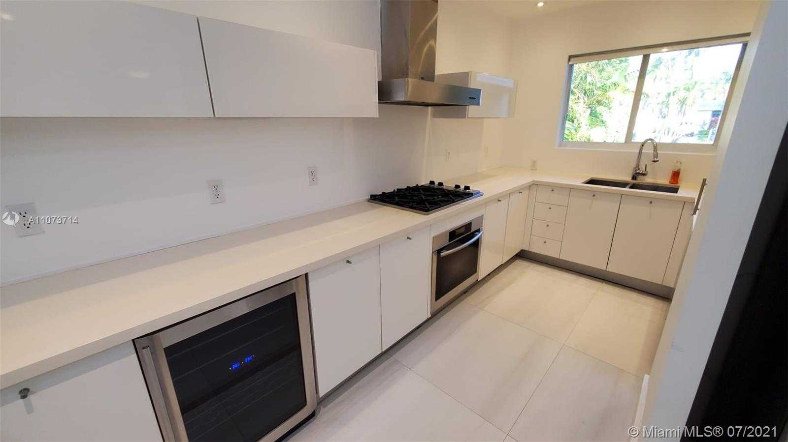 Small Image of 9472 BAY DR #na, Surfside Number 20
