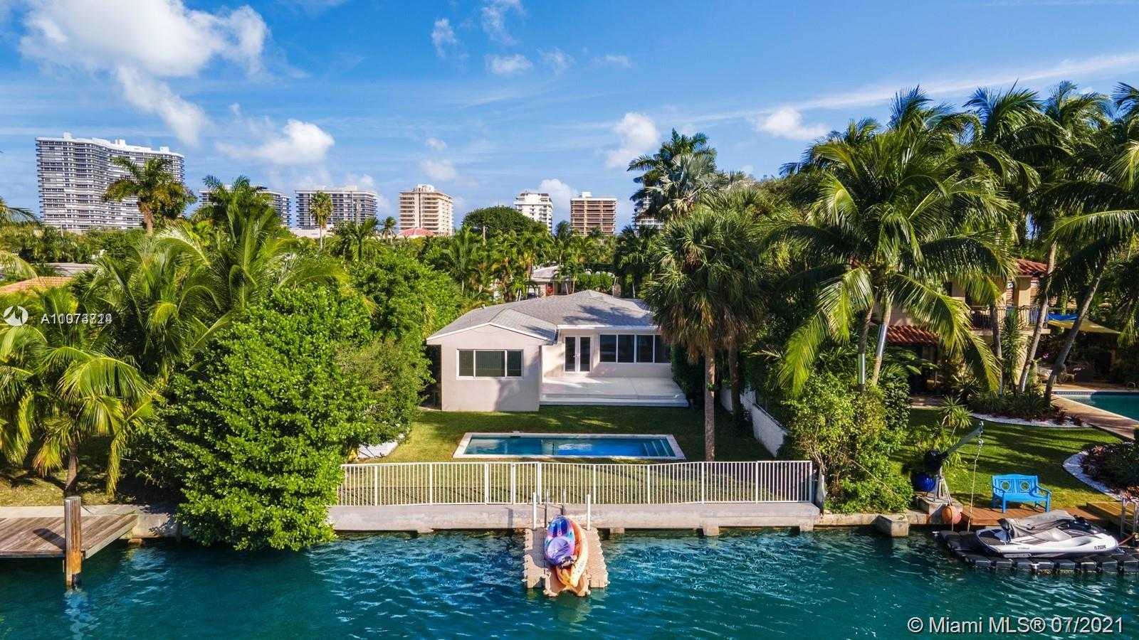 Small Image of 9472 BAY DR #na, Surfside Number 23