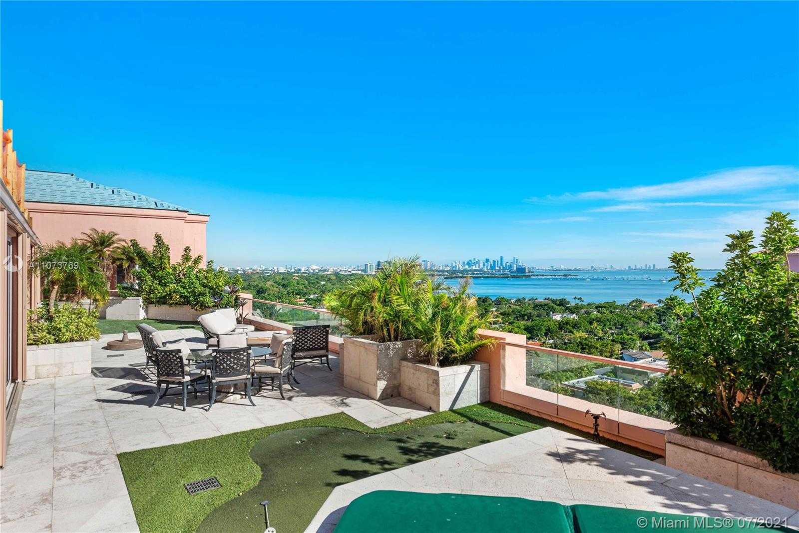Small Image of 60 EDGEWATER DR #TS-E, Coral Gables Number 10