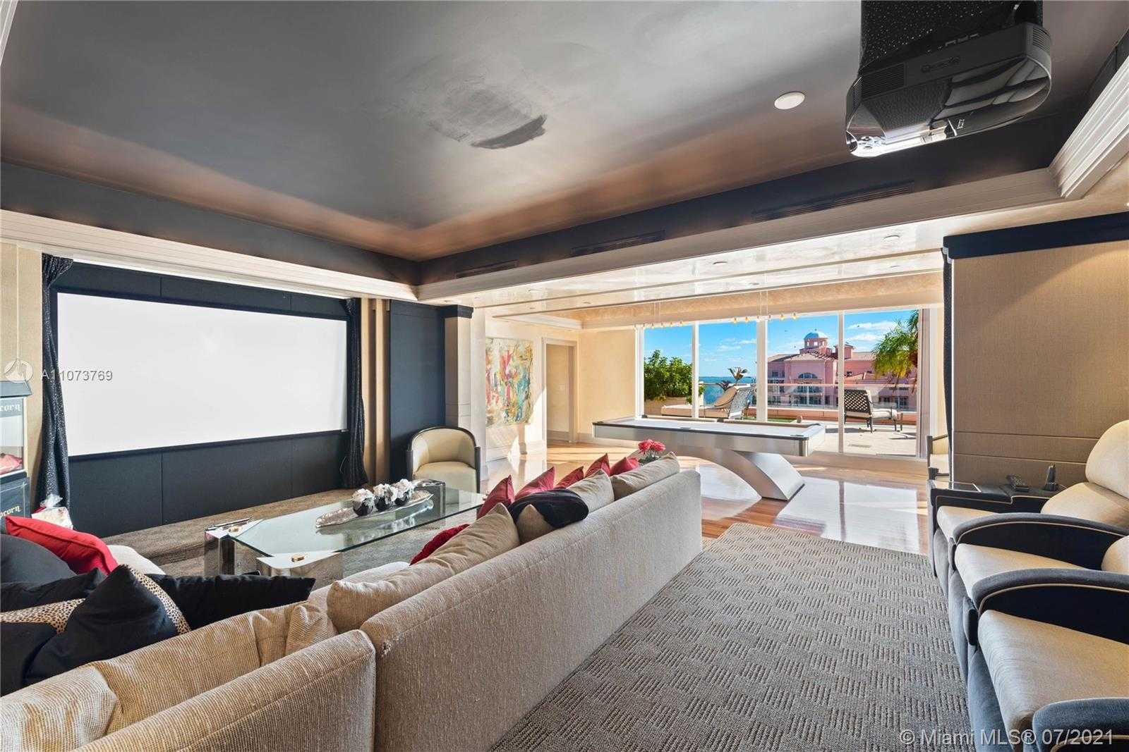 Small Image of 60 EDGEWATER DR #TS-E, Coral Gables Number 16