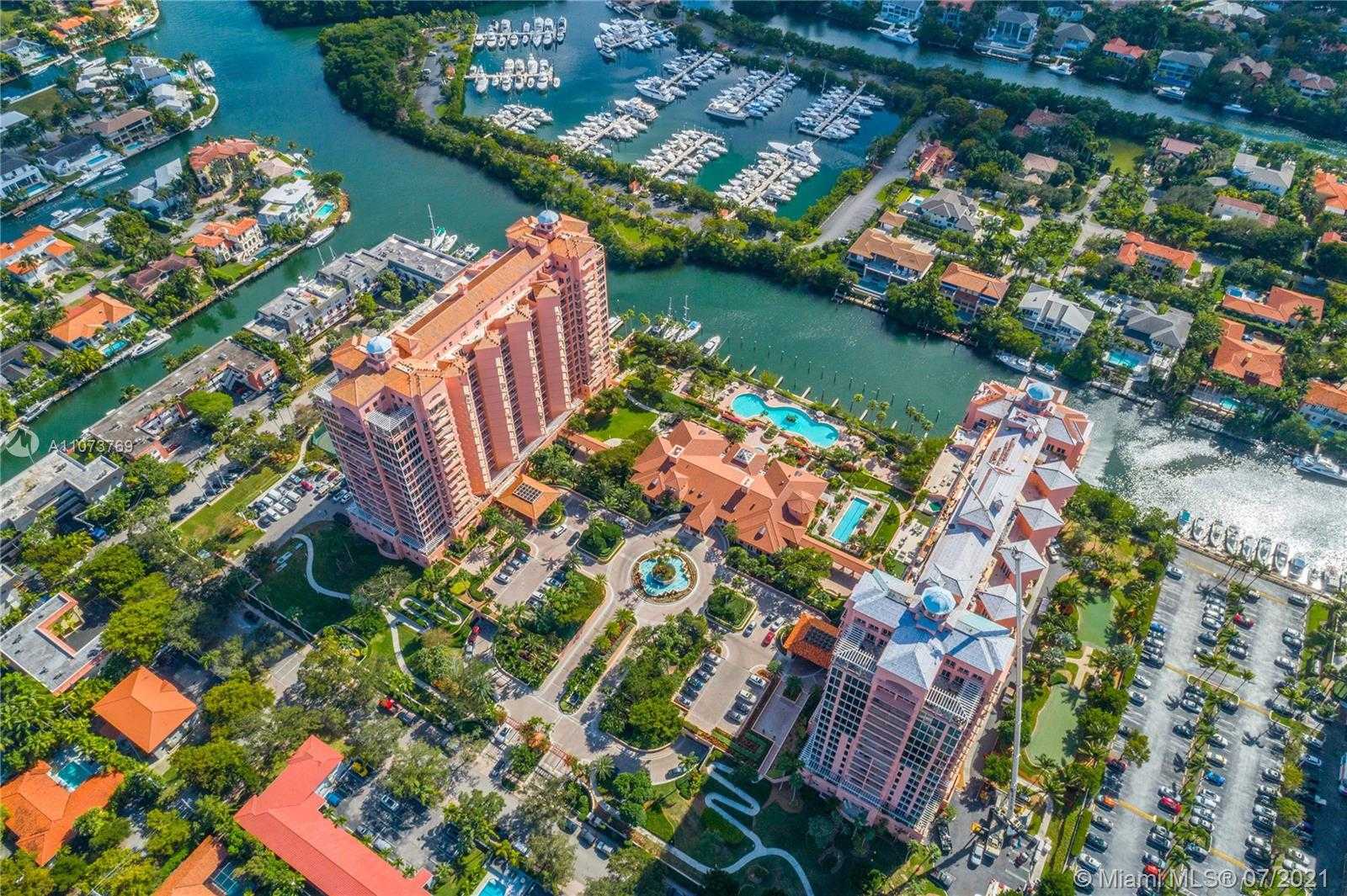 Small Image of 60 EDGEWATER DR #TS-E, Coral Gables Number 2