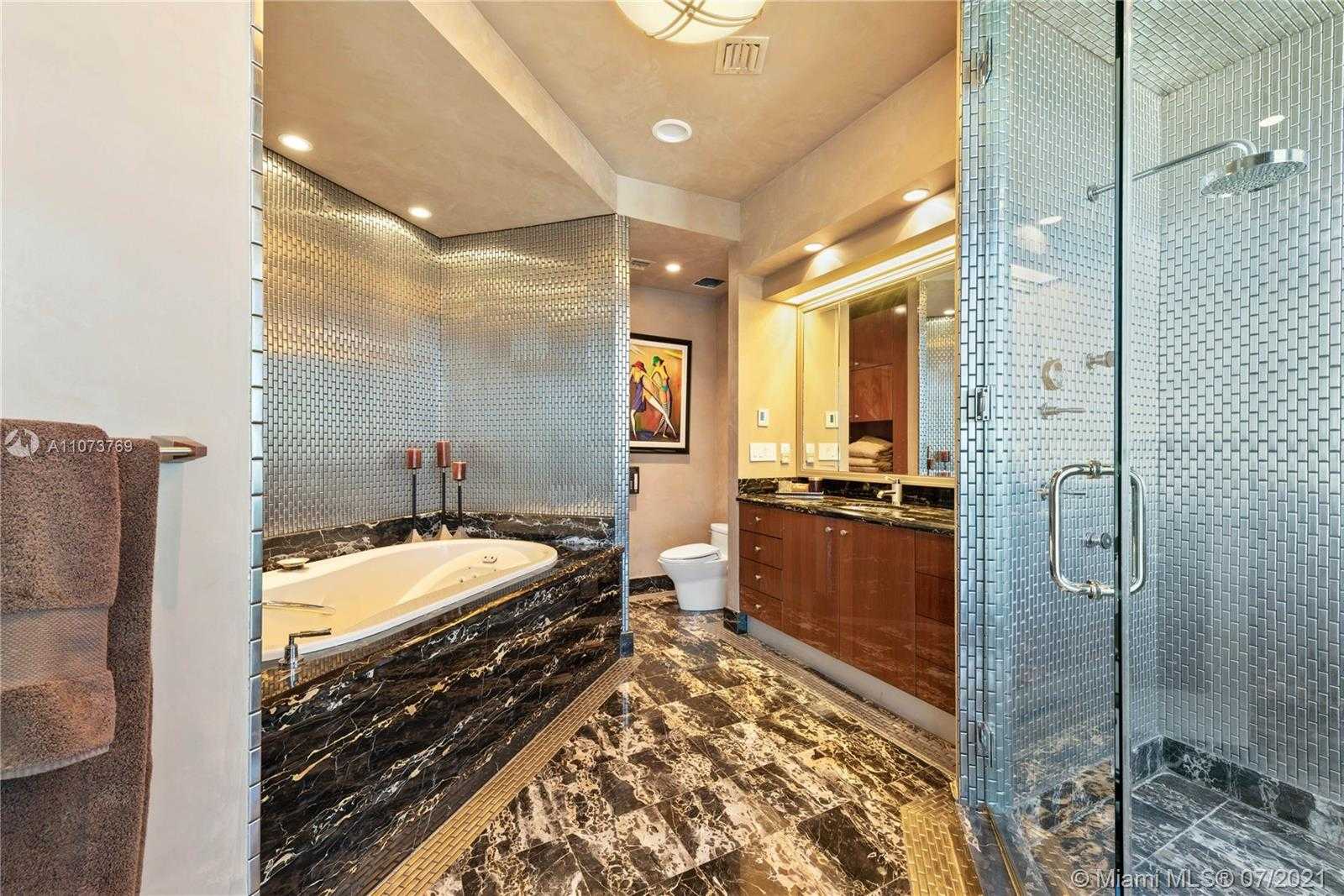 Small Image of 60 EDGEWATER DR #TS-E, Coral Gables Number 23