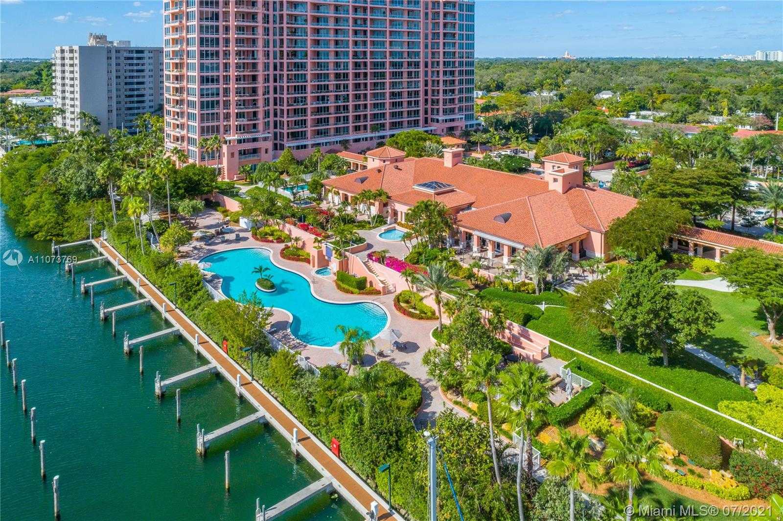 Small Image of 60 EDGEWATER DR #TS-E, Coral Gables Number 4