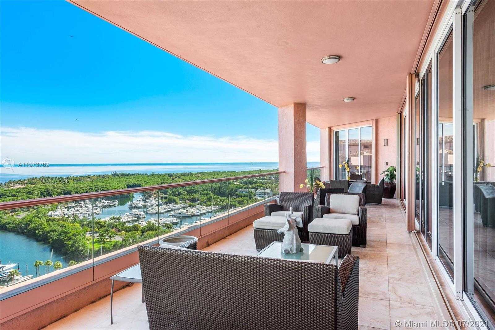 Small Image of 60 EDGEWATER DR #TS-E, Coral Gables Number 5