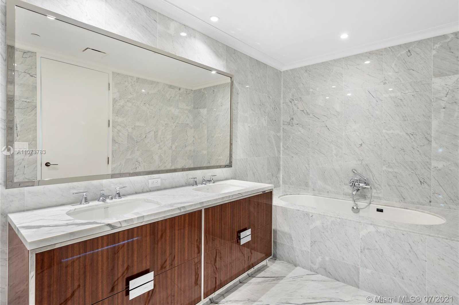 Small Image of 15701 COLLINS AVE #2205, Sunny Isles Beach Number 7