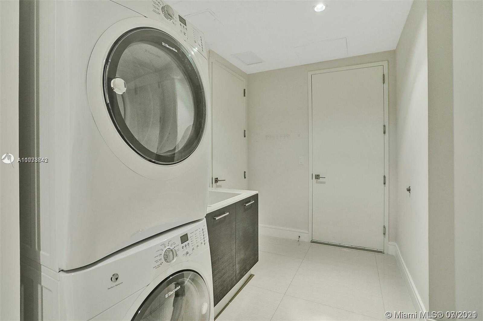 Small Image of 3250 NORTH EAST 188TH ST #608, Aventura Number 34