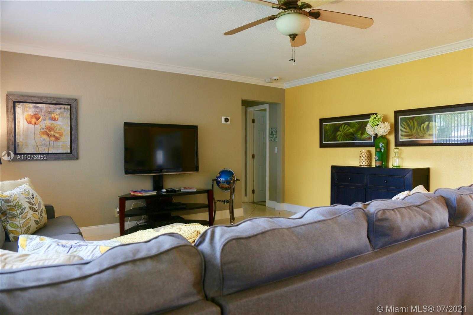 Small Image of 1221 SOUTH EAST 9TH AVE, Pompano Beach Number 13