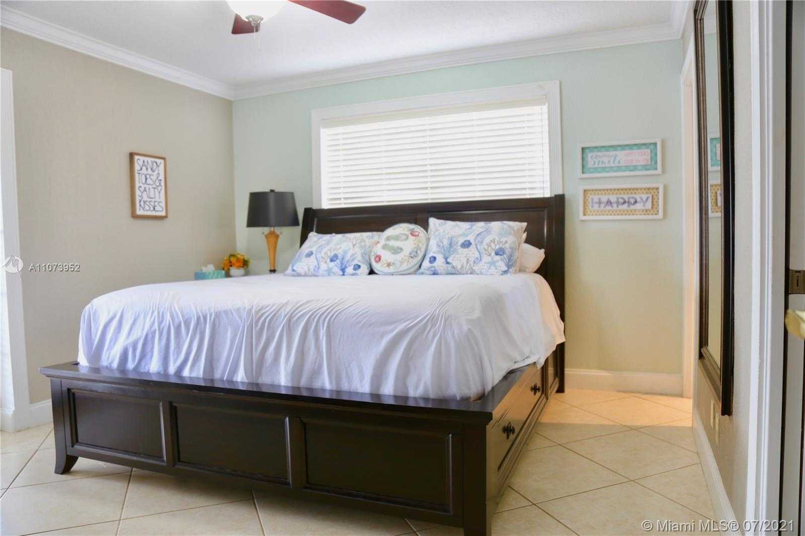 Small Image of 1221 SOUTH EAST 9TH AVE, Pompano Beach Number 24