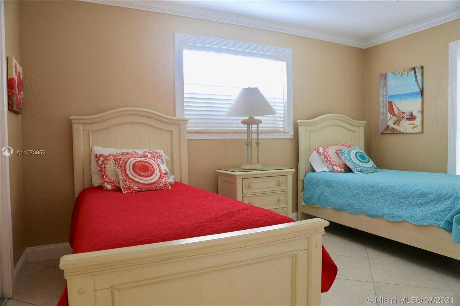 Small Image of 1221 SOUTH EAST 9TH AVE, Pompano Beach Number 31