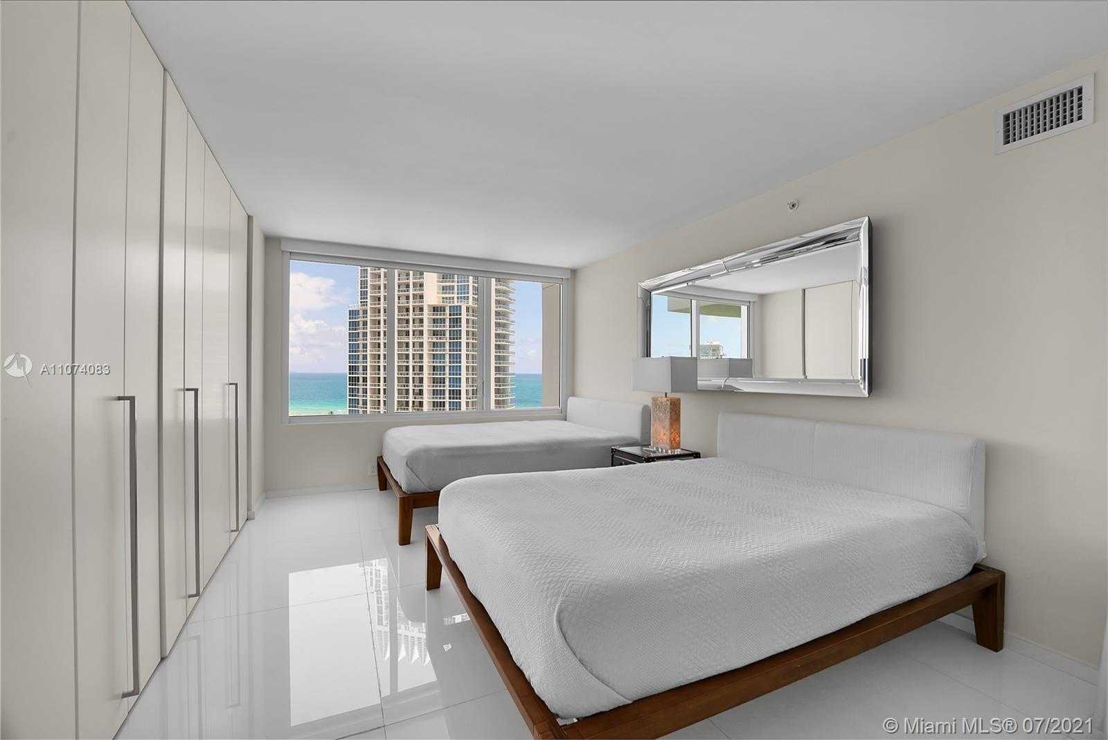 Small Image of 400 SOUTH POINTE DR #1510, Miami Beach Number 26