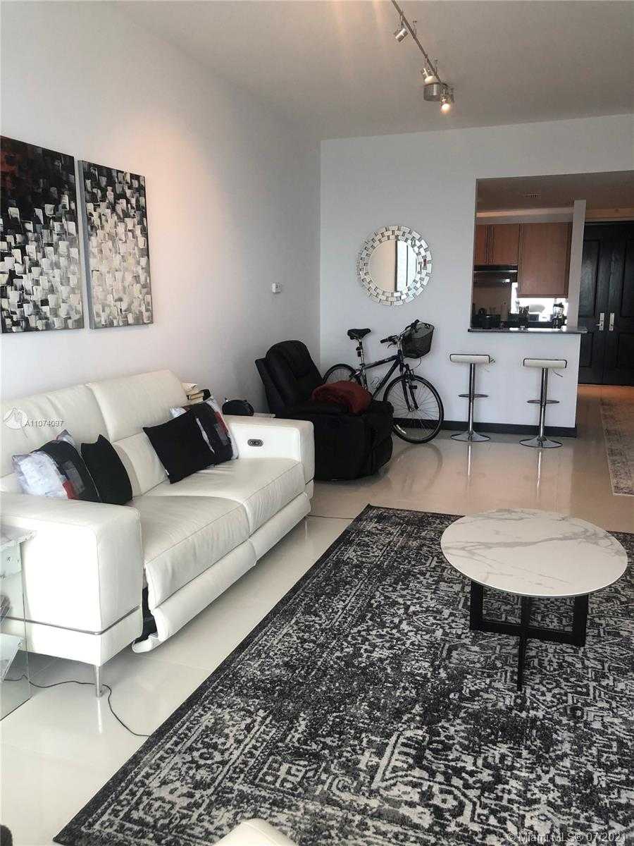 Small Image of 1425 BRICKELL AV #52A, Miami Number 15
