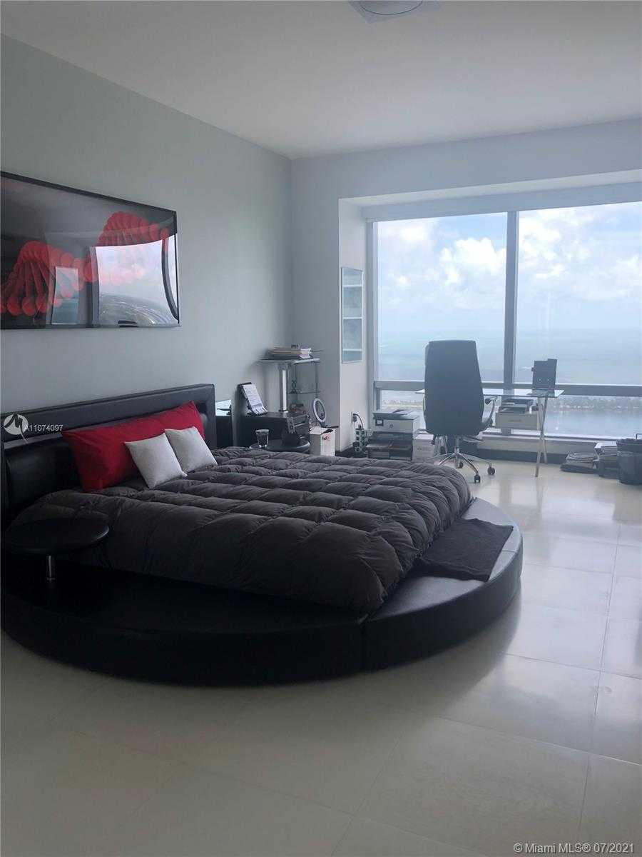 Small Image of 1425 BRICKELL AV #52A, Miami Number 20
