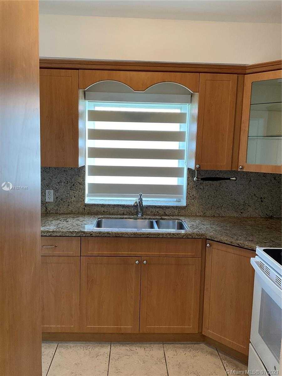Small Image of 16 ALCANTARRA AVE, Coral Gables Number 11