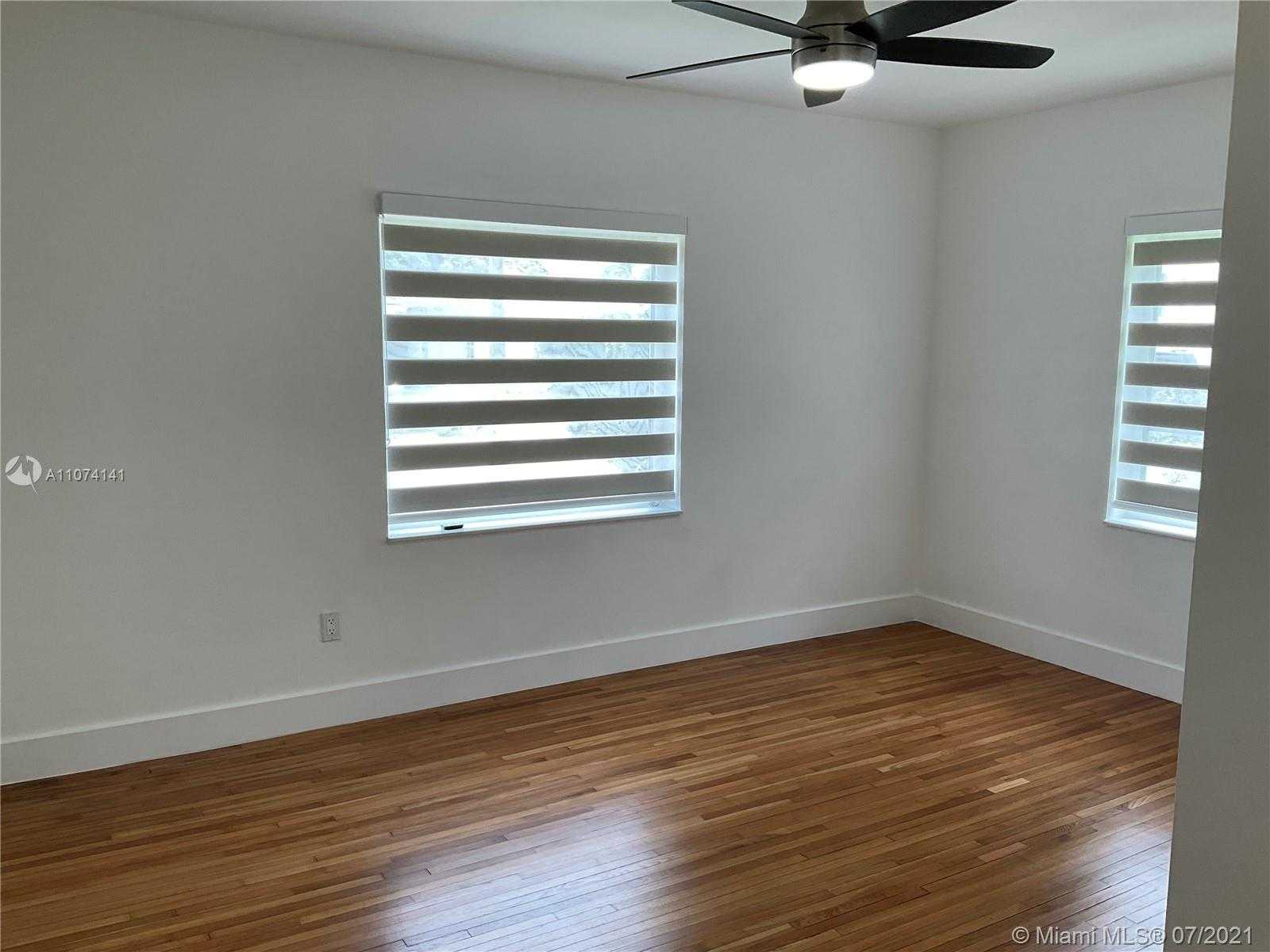 Small Image of 16 ALCANTARRA AVE, Coral Gables Number 15