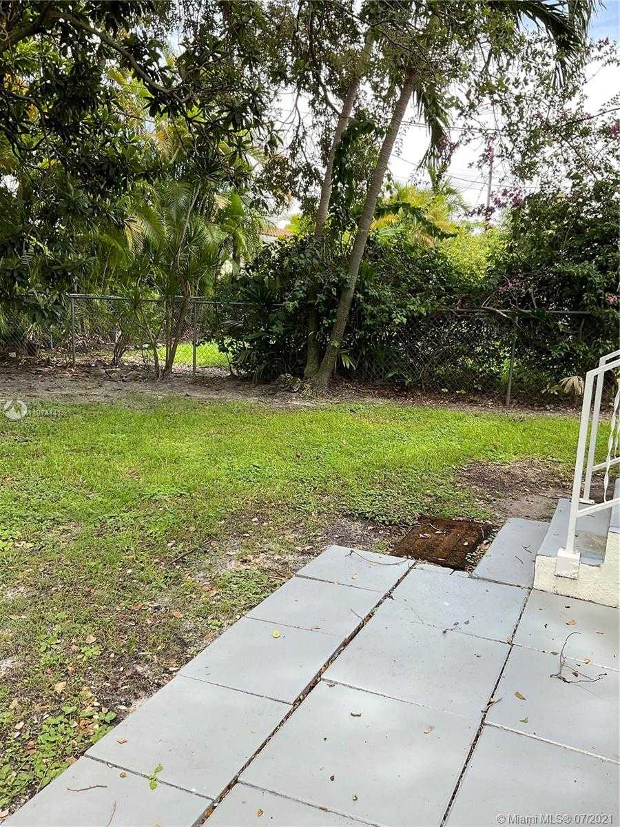 Small Image of 16 ALCANTARRA AVE, Coral Gables Number 21
