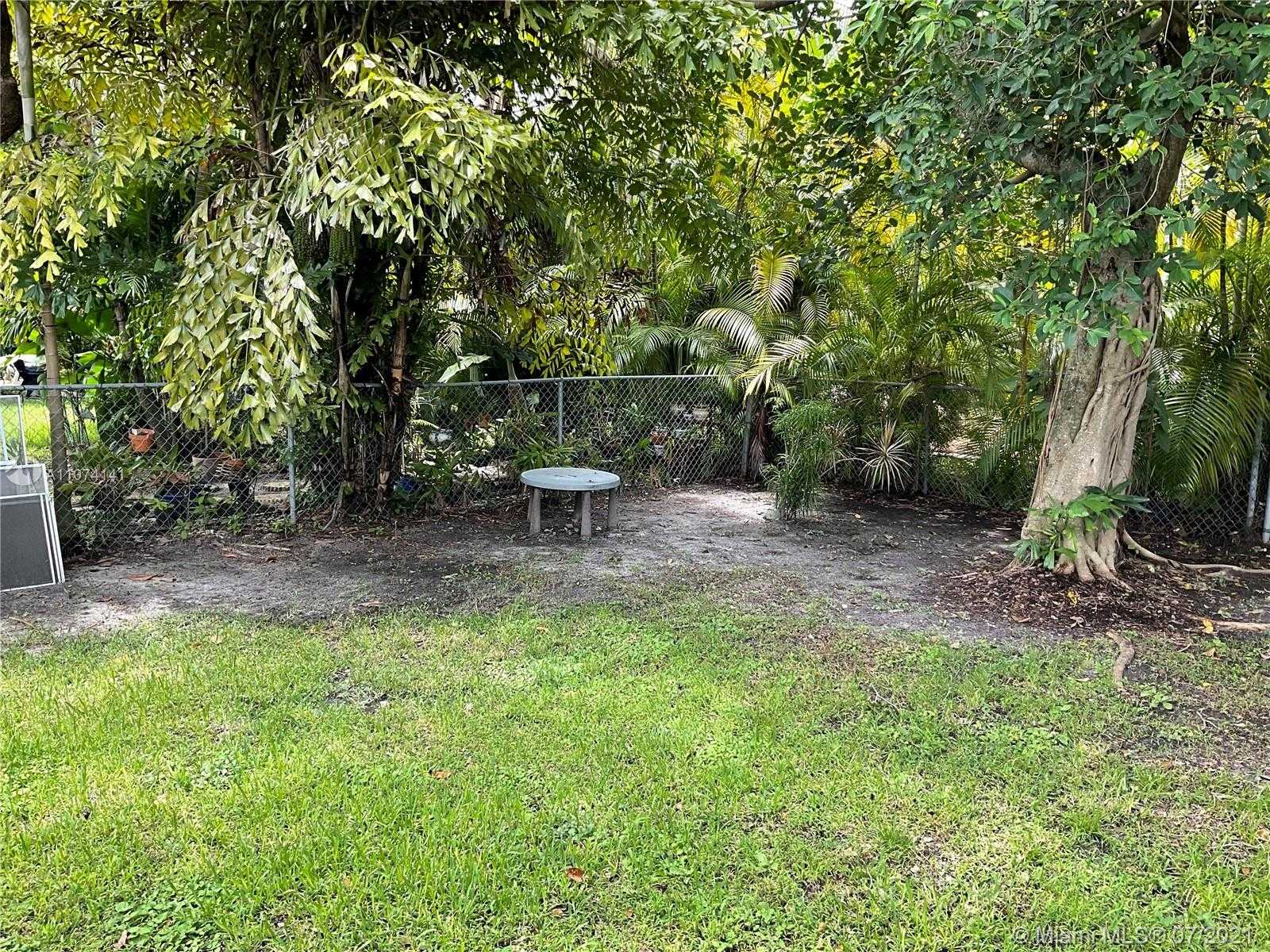 Small Image of 16 ALCANTARRA AVE, Coral Gables Number 22