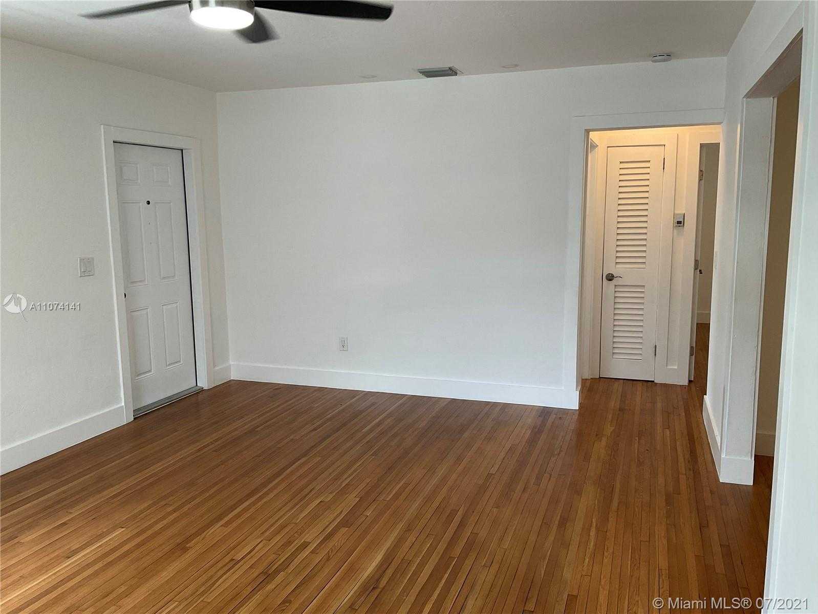 Small Image of 16 ALCANTARRA AVE, Coral Gables Number 5
