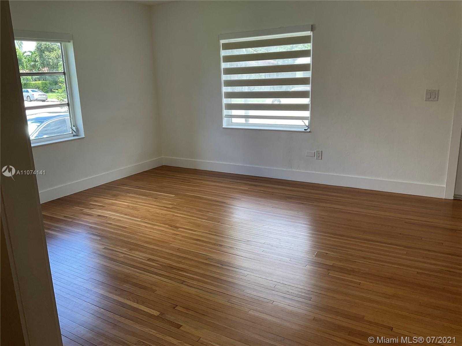 Small Image of 16 ALCANTARRA AVE, Coral Gables Number 6