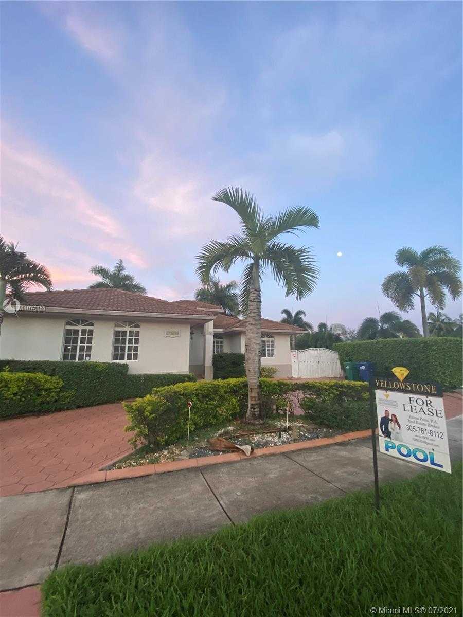Small Image of 17001 NORTH WEST 89TH AVE, Hialeah Number 24