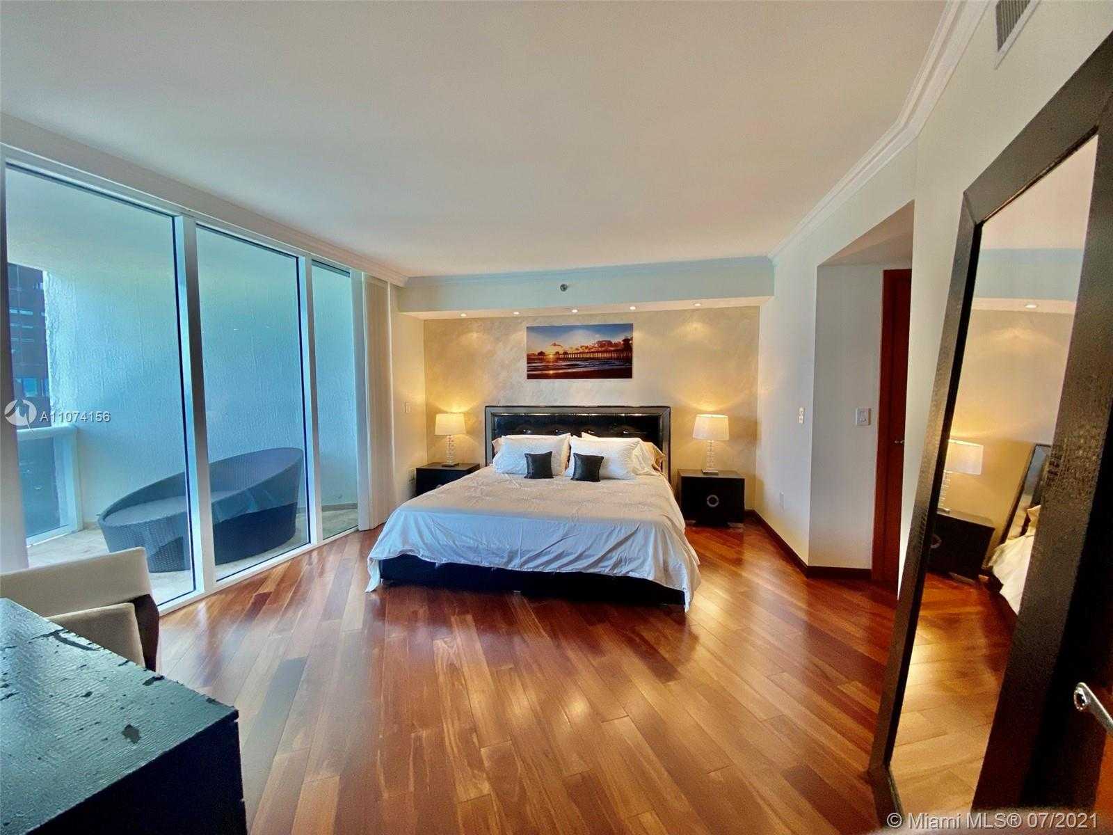 Small Image of 17201 COLLINS AVE #1903, Sunny Isles Beach Number 20