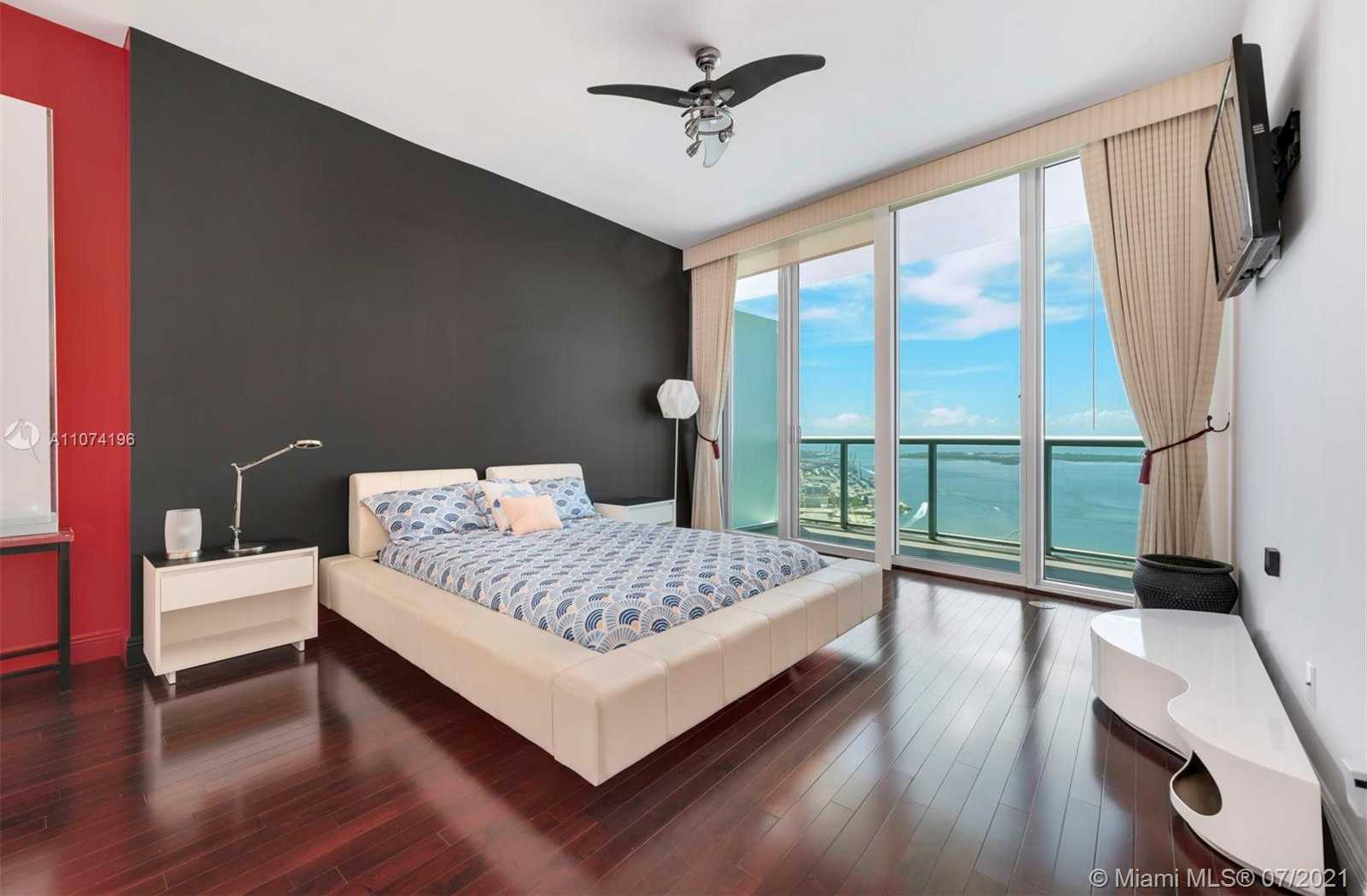 Small Image of 888 BISCAYNE BLVD #5602, Miami Number 11