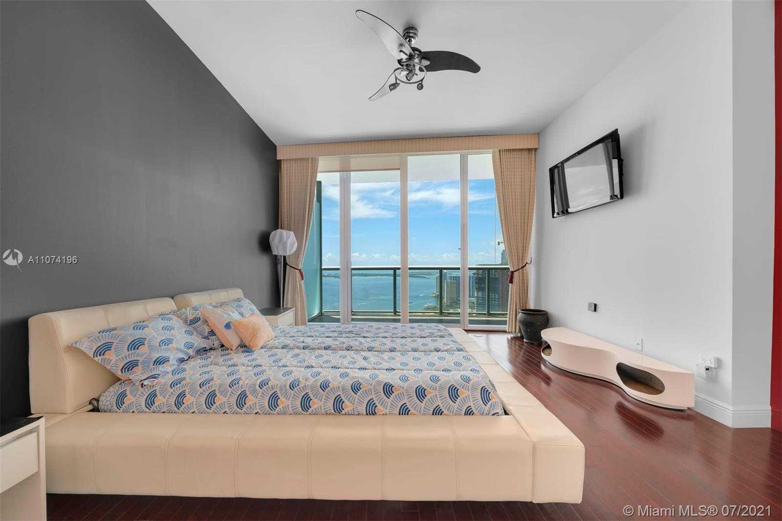 Small Image of 888 BISCAYNE BLVD #5602, Miami Number 13