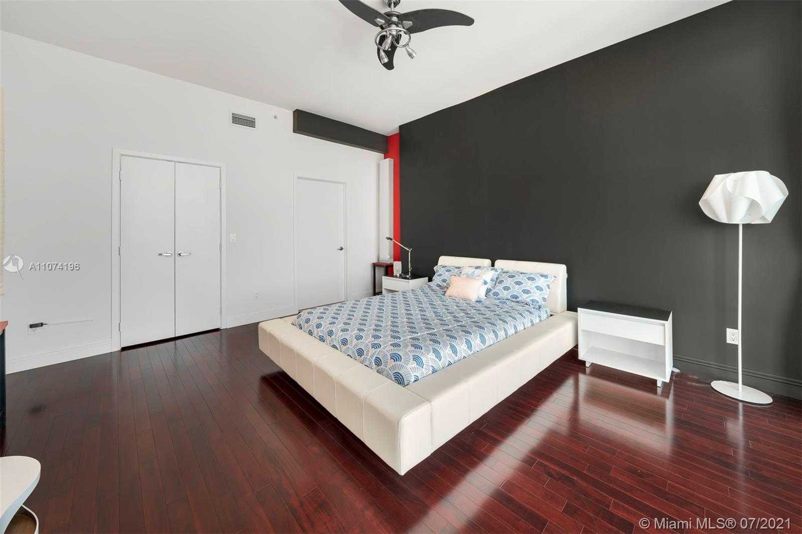 Small Image of 888 BISCAYNE BLVD #5602, Miami Number 14