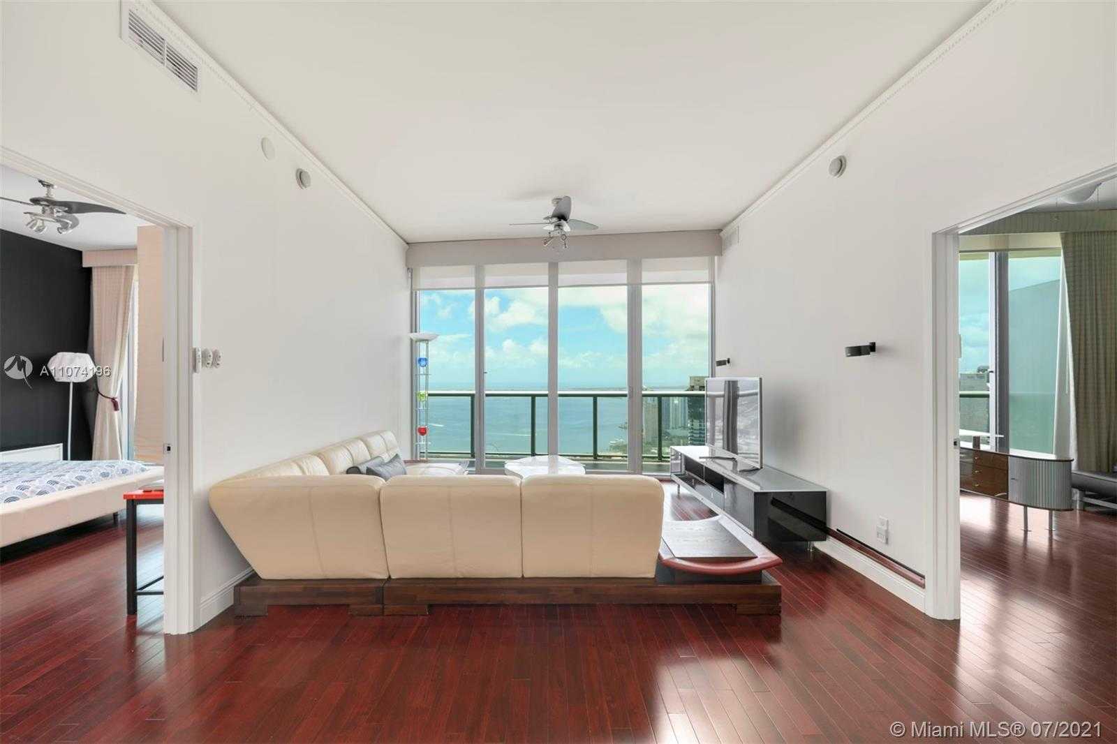Small Image of 888 BISCAYNE BLVD #5602, Miami Number 3