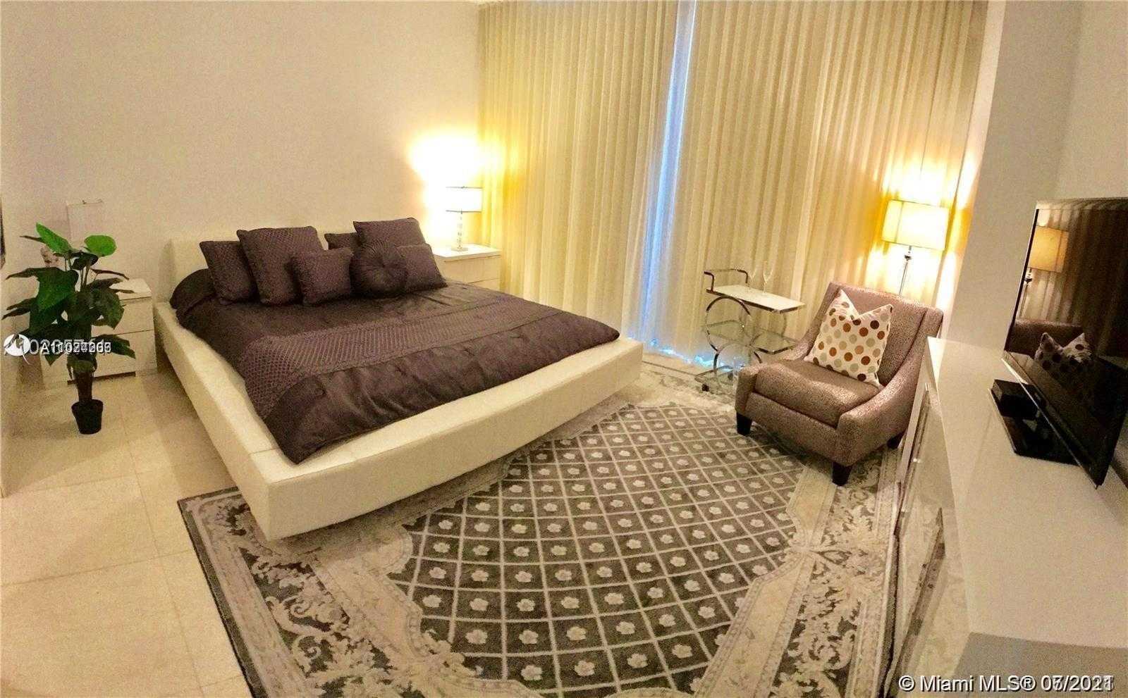 Small Image of 15901 COLLINS AVE #1102, Sunny Isles Beach Number 3