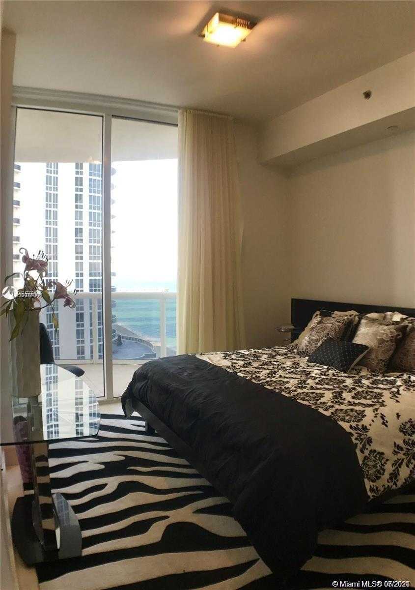 Small Image of 15901 COLLINS AVE #1102, Sunny Isles Beach Number 6