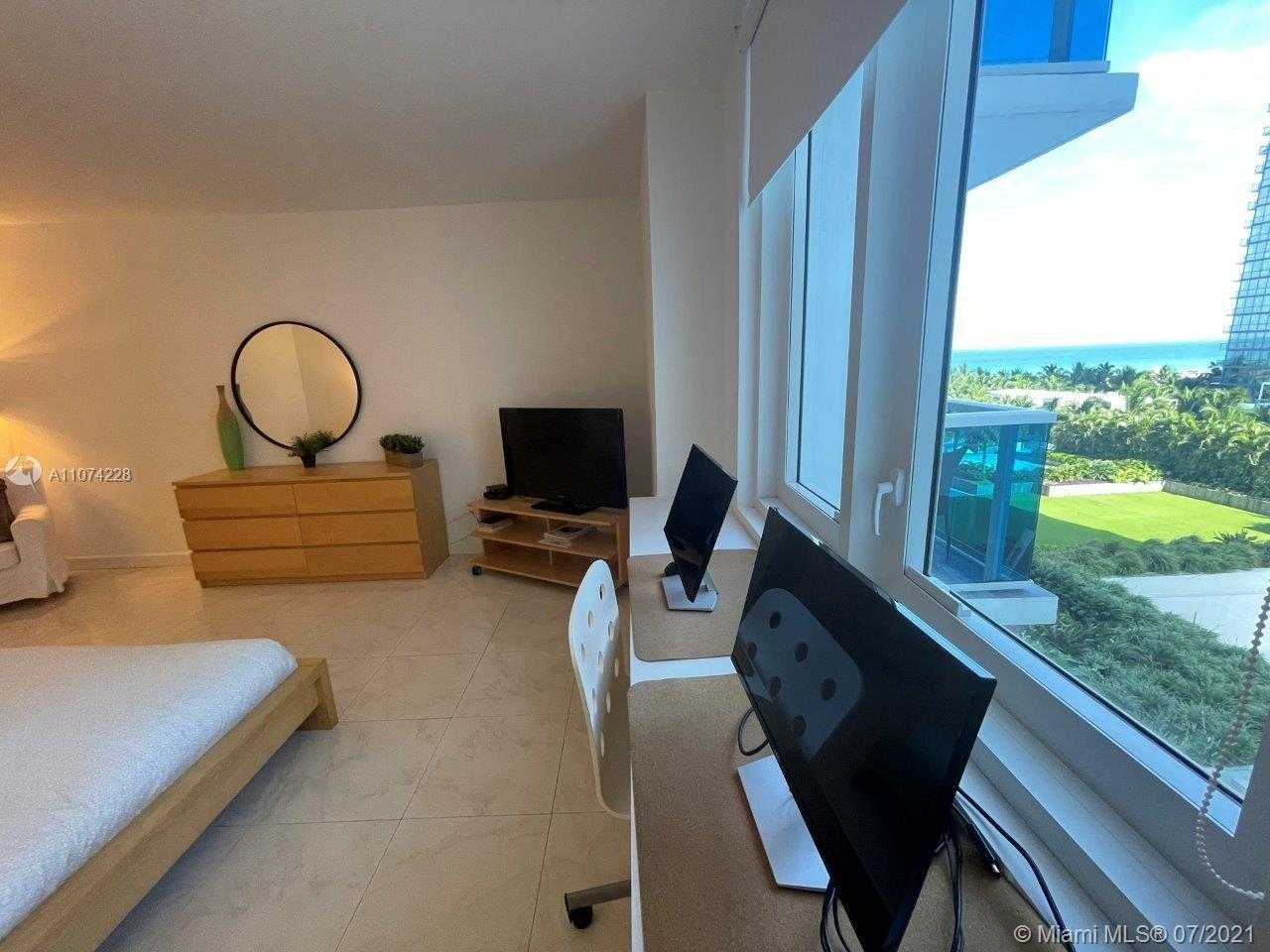 Small Image of 2301 Collins Ave, Miami Beach, FL 33139, USA Number 11