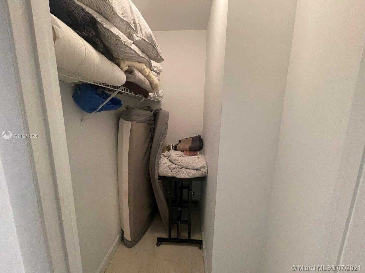 Small Image of 2301 Collins Ave, Miami Beach, FL 33139, USA Number 16