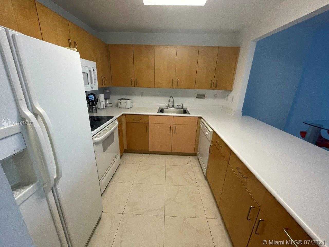 Small Image of 2301 Collins Ave, Miami Beach, FL 33139, USA Number 7