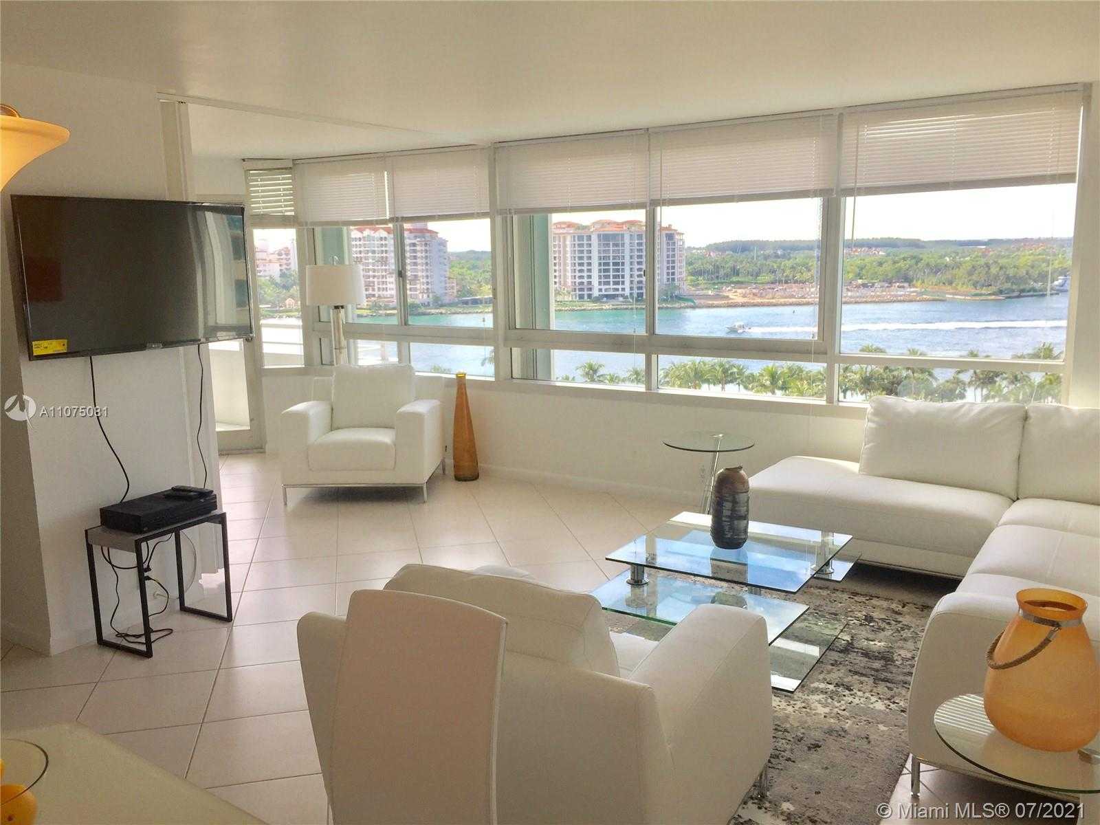 Small Image of 400 SOUTH POINTE DR #1005, Miami Beach Number 2