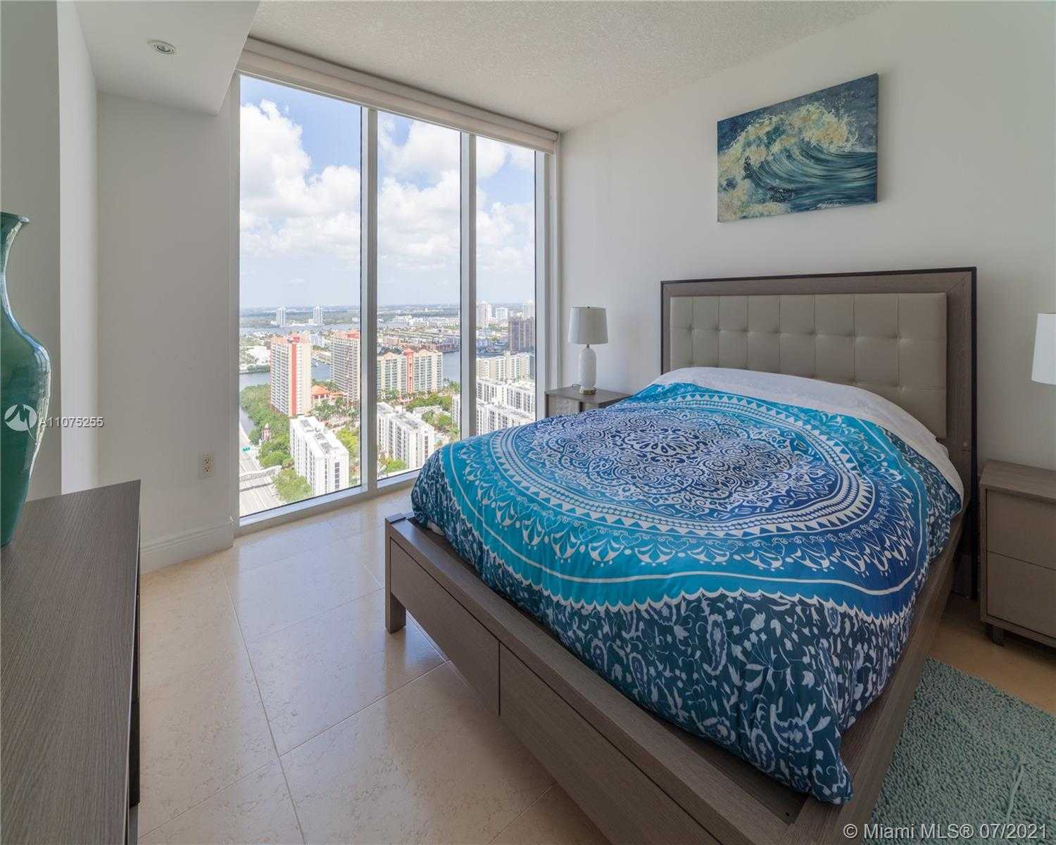 Small Image of 16699 COLLINS AVE #3707, Sunny Isles Beach Number 14