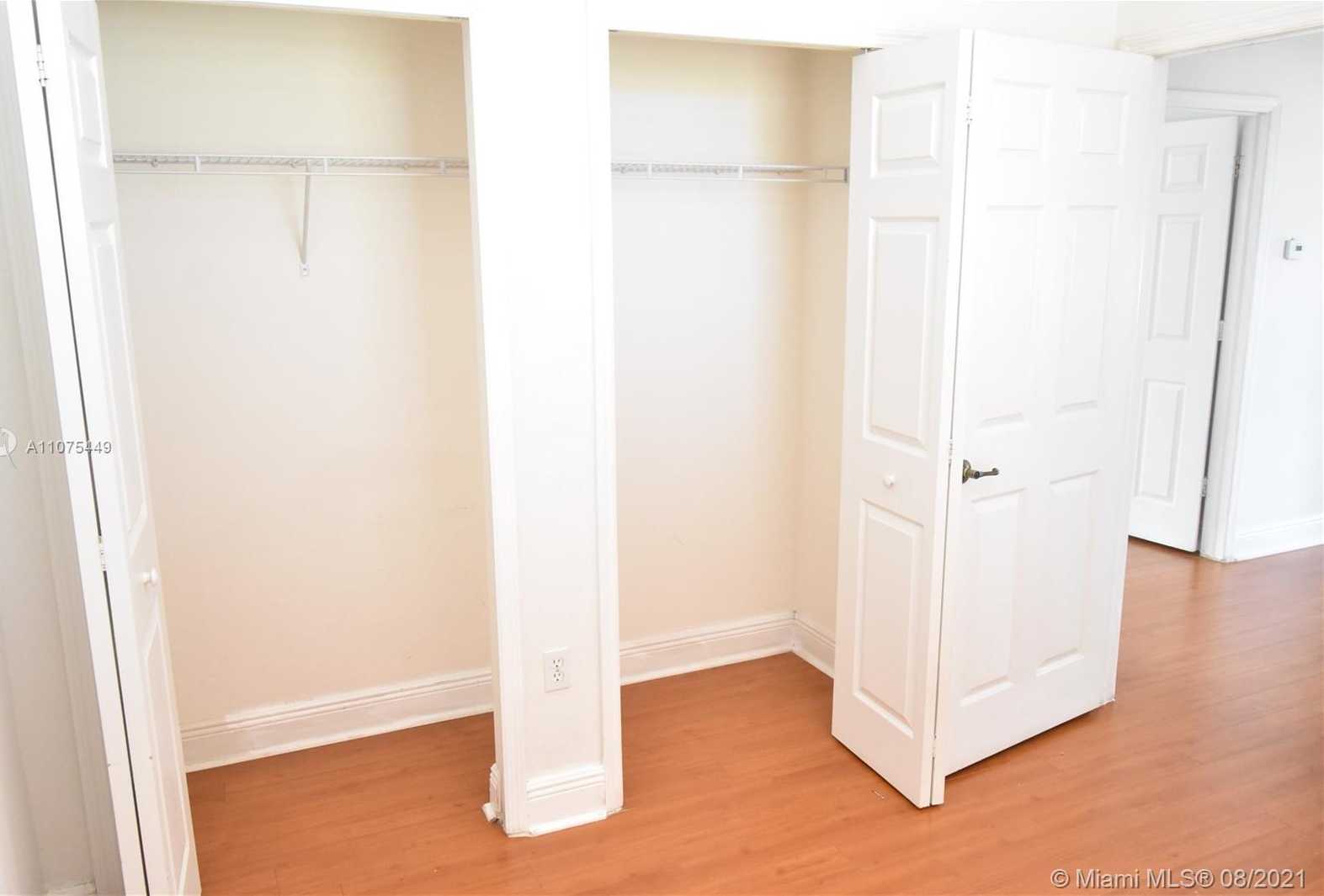 Small Image of 11413 SOUTH WEST 137TH PSGE, Miami Number 17