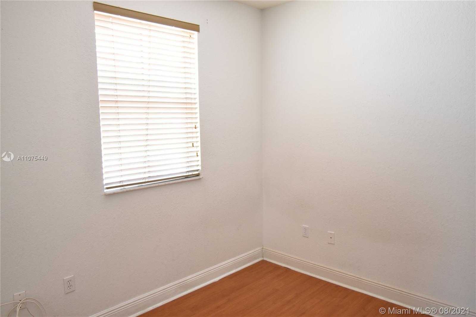 Small Image of 11413 SOUTH WEST 137TH PSGE, Miami Number 18