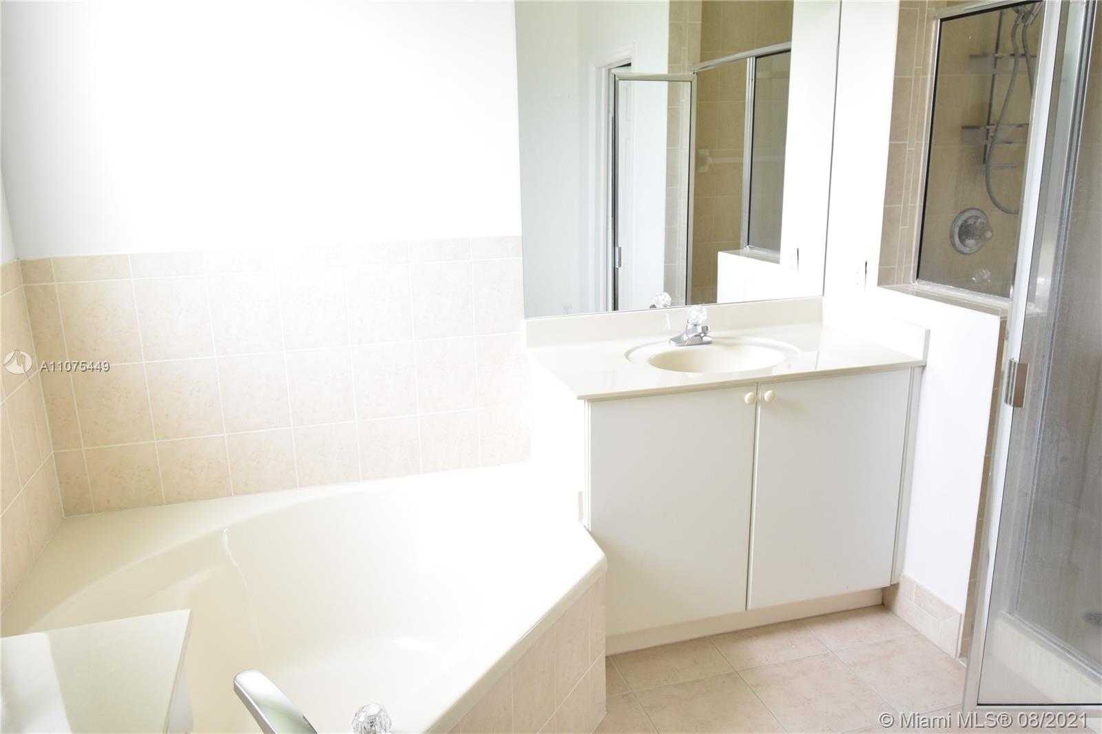 Small Image of 11413 SOUTH WEST 137TH PSGE, Miami Number 25