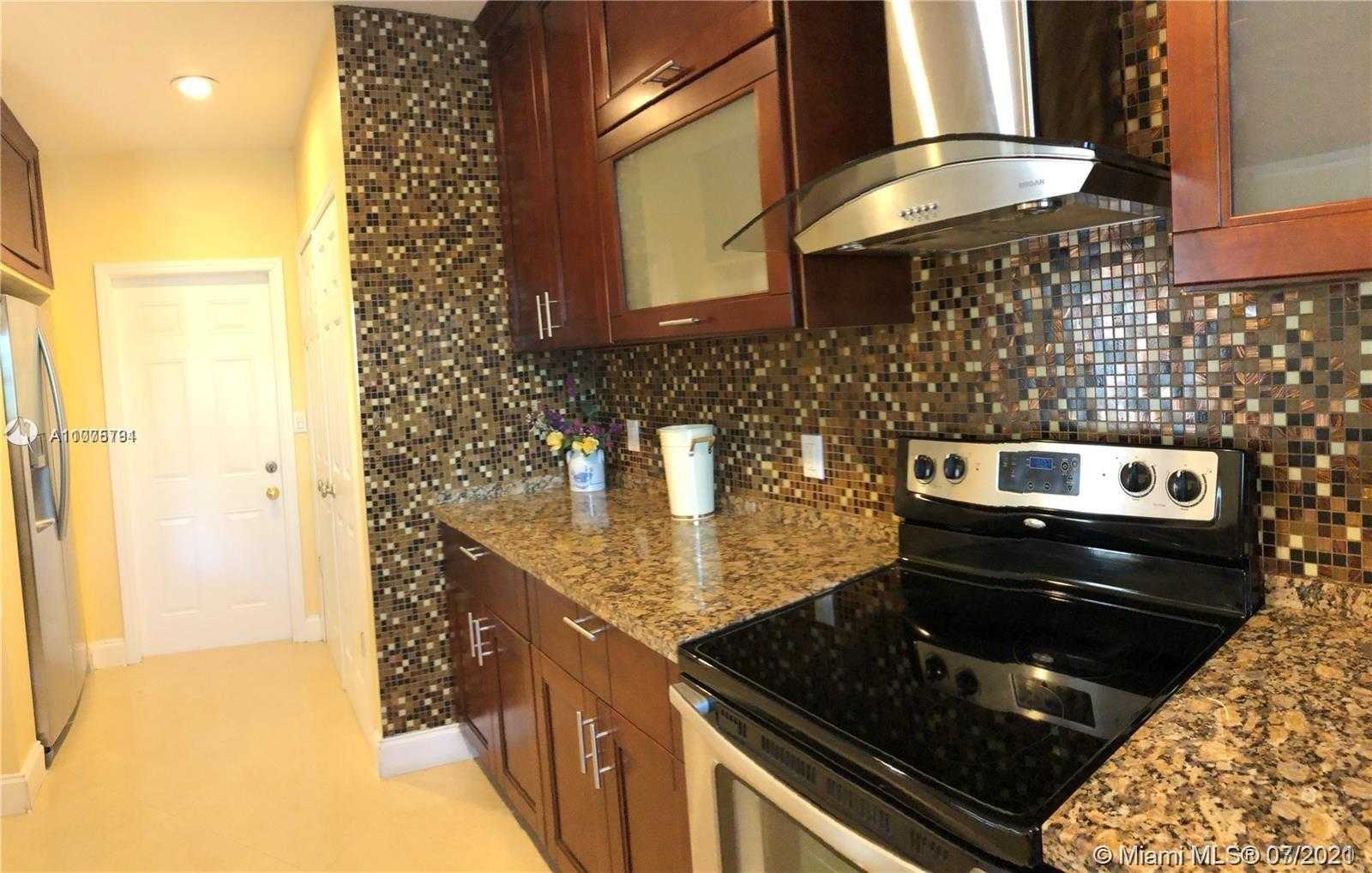 Small Image of 264 190TH ST, Sunny Isles Beach Number 11